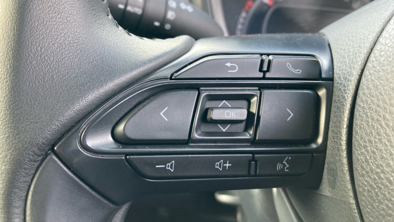 Toyota Aygo X 1.0 VVT-i Edge 5dr Petrol Hatchback